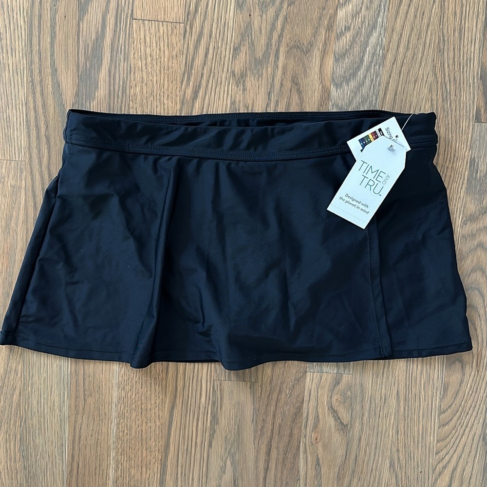 Time And Tru Swim Skirt sz Medium 8-10 Women's Built-In Bottoms Black Side Split